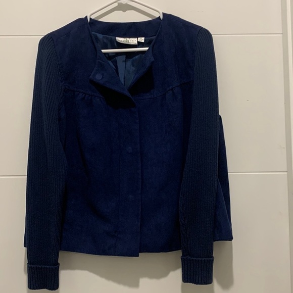 Blue suede jacket with magnetic buttons - Picture 4 of 7
